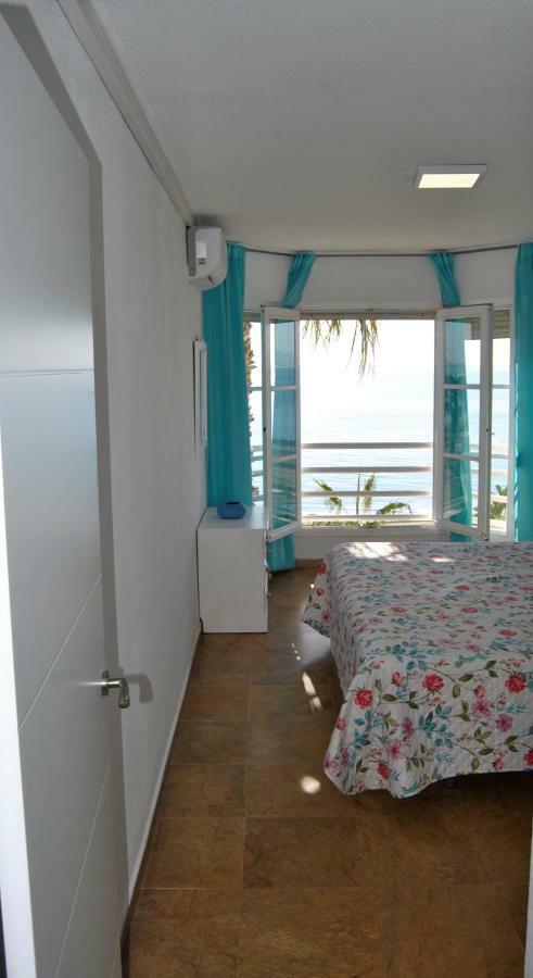 Apartamento Frente Al Mar,Primera Linea Rincón de la Victoria Exterior photo